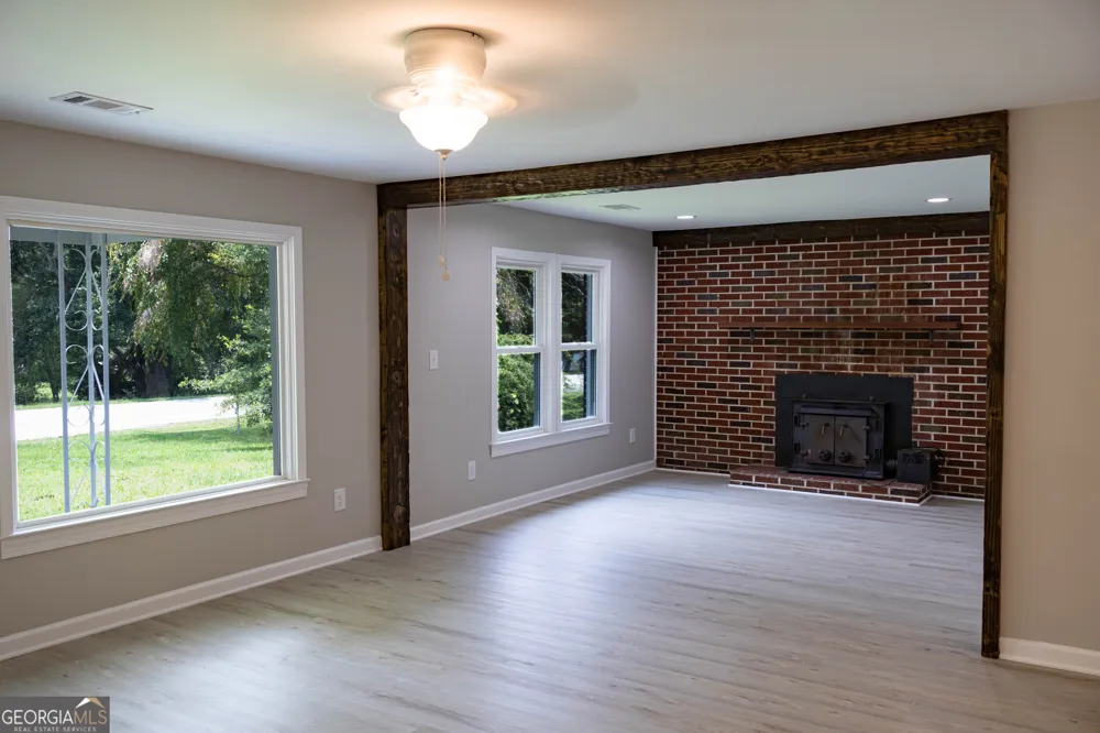 2292 Blacksnake RD Mount Airy, GA 30563