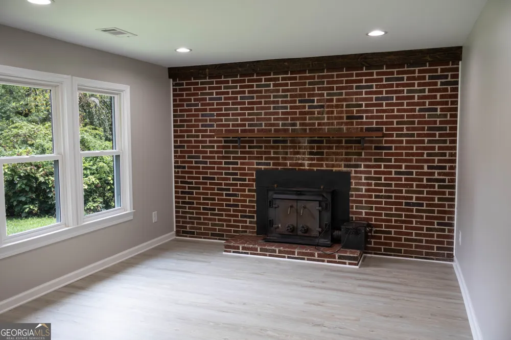 2292 Blacksnake RD Mount Airy, GA 30563