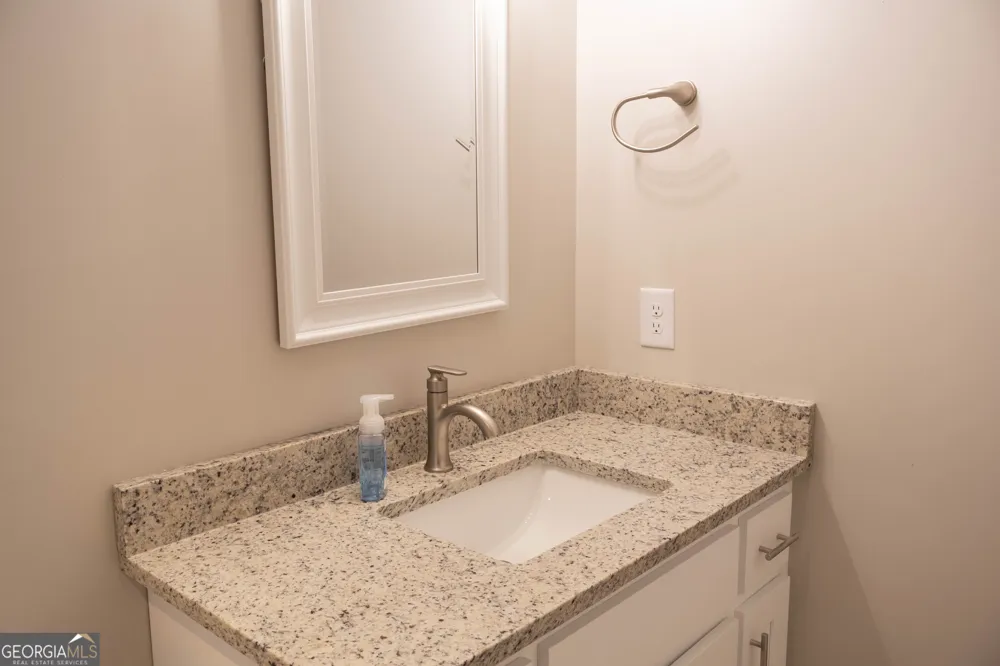 2292 Blacksnake RD Mount Airy, GA 30563