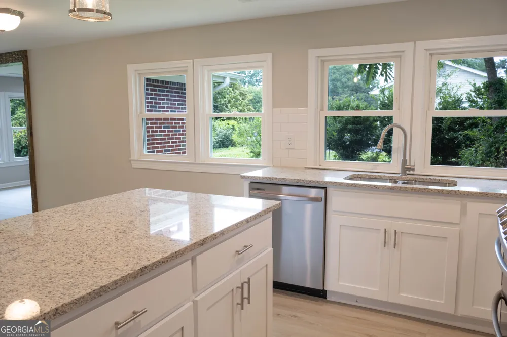 2292 Blacksnake RD Mount Airy, GA 30563