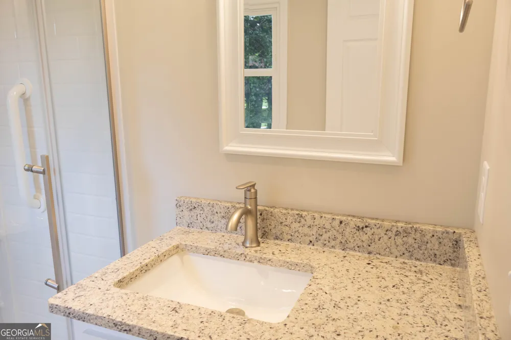 2292 Blacksnake RD Mount Airy, GA 30563