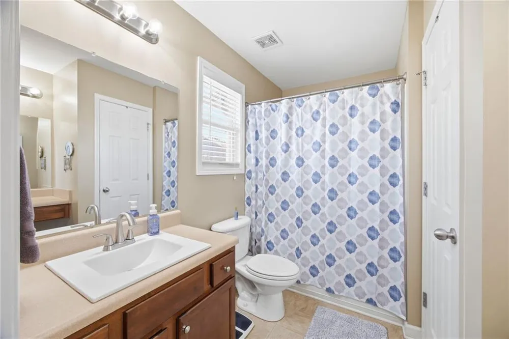 536 Oakside Place Acworth, GA 30102