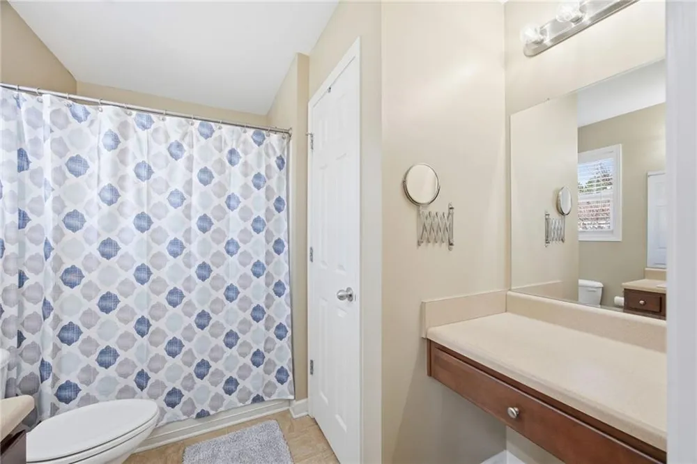 536 Oakside Place Acworth, GA 30102
