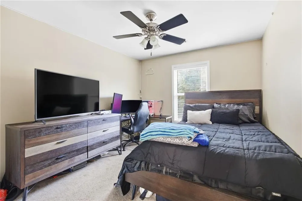 536 Oakside Place Acworth, GA 30102