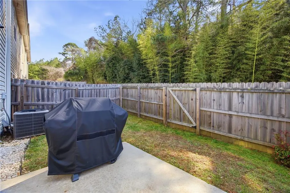 536 Oakside Place Acworth, GA 30102