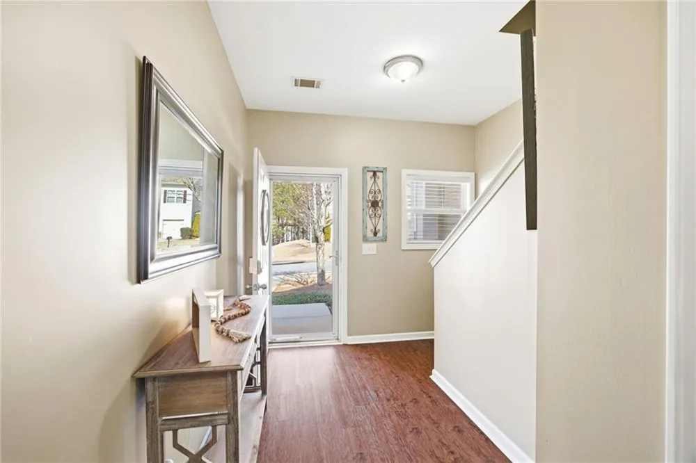 536 Oakside Place Acworth, GA 30102