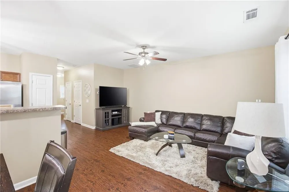 536 Oakside Place Acworth, GA 30102