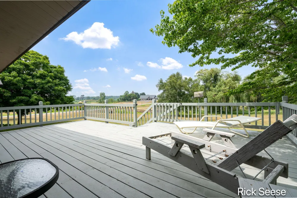 7290 Wingeier Avenue SE Alto, MI 49302