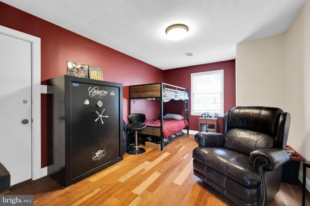 4 SUNSET DRIVE Douglassville, PA 19518