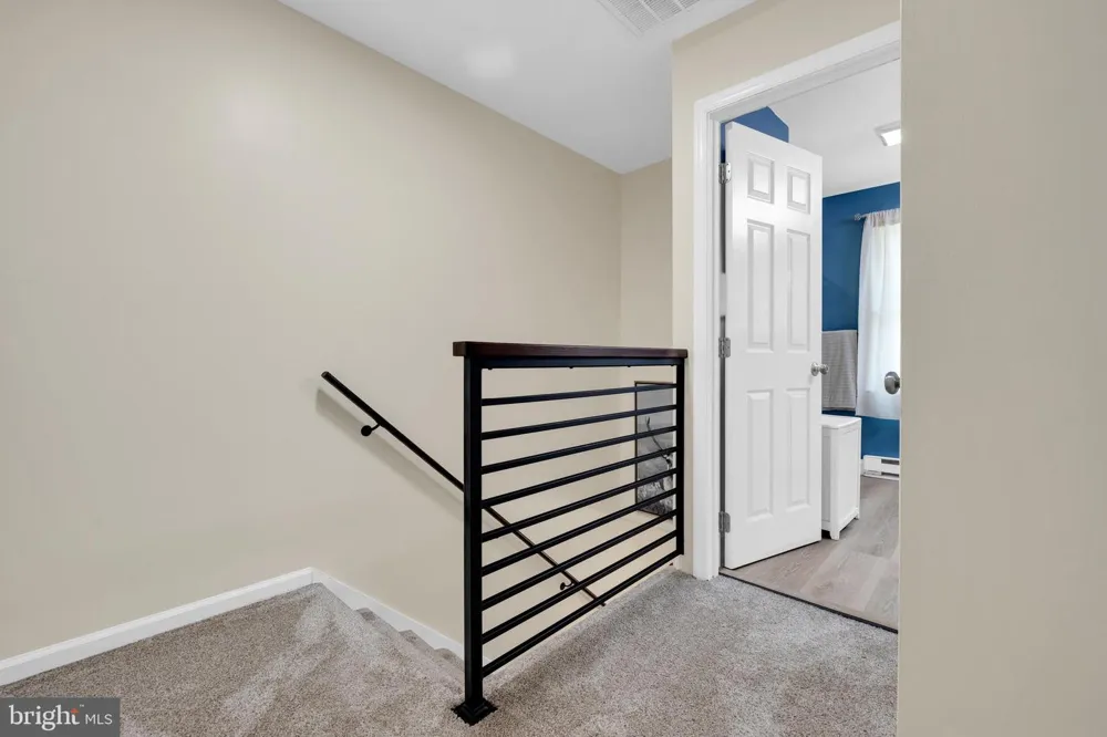 4 SUNSET DRIVE Douglassville, PA 19518