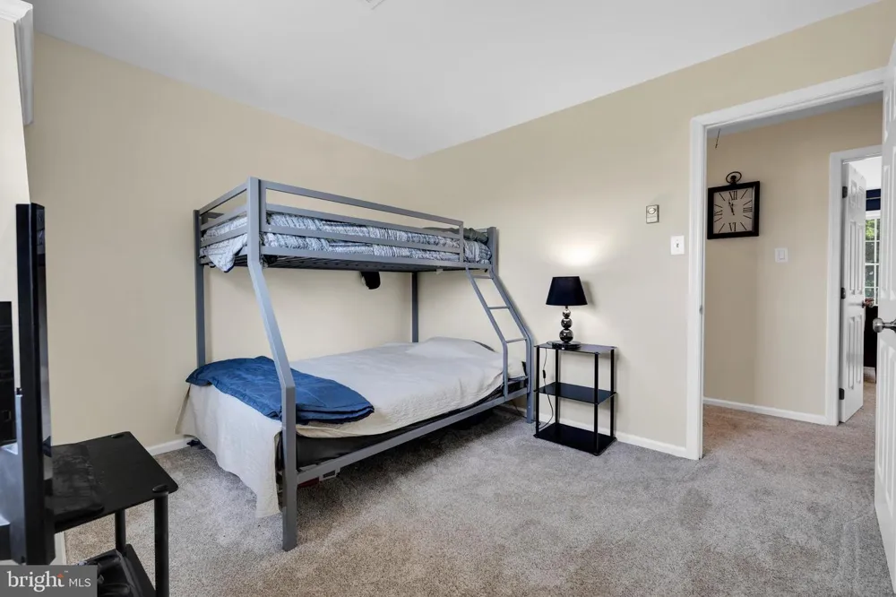 4 SUNSET DRIVE Douglassville, PA 19518
