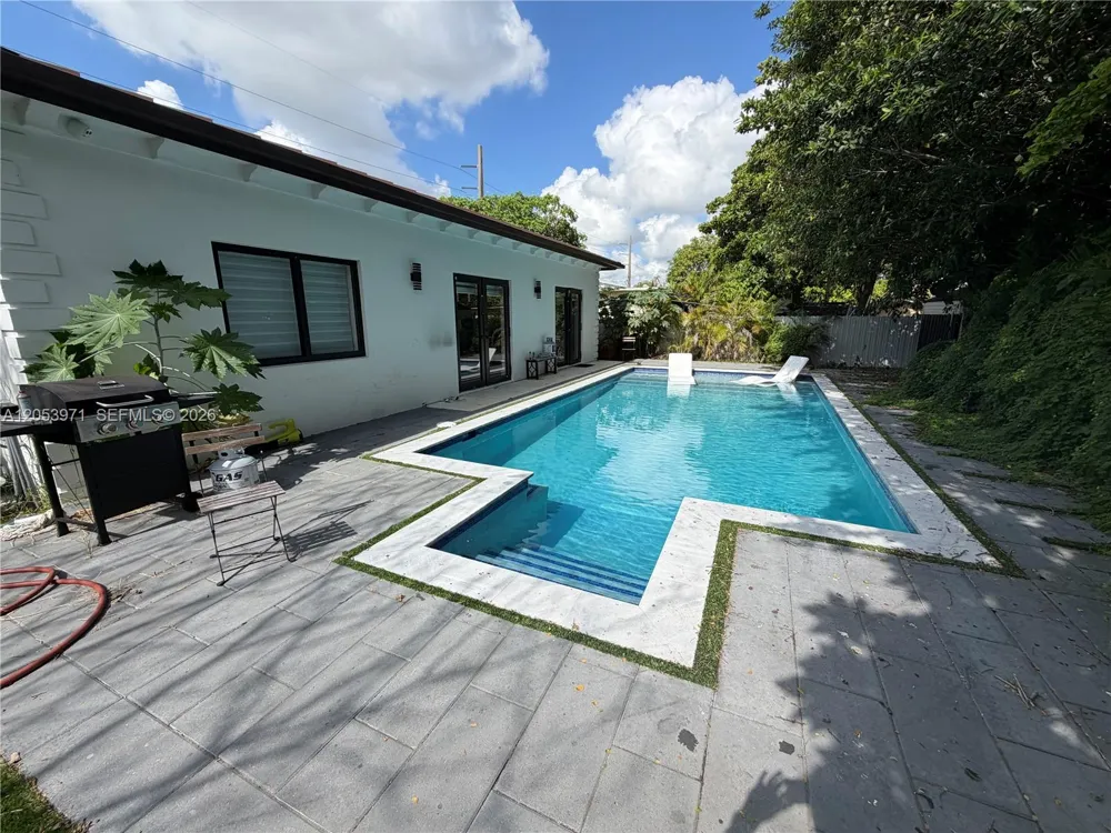 5901 SW 64th St South Miami, FL 33143