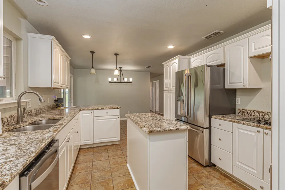 2721 Fm 2649 Lone Oak, TX 75453