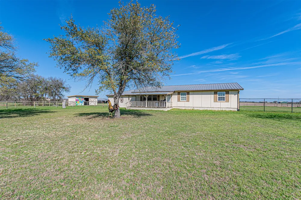 2721 Fm 2649 Lone Oak, TX 75453