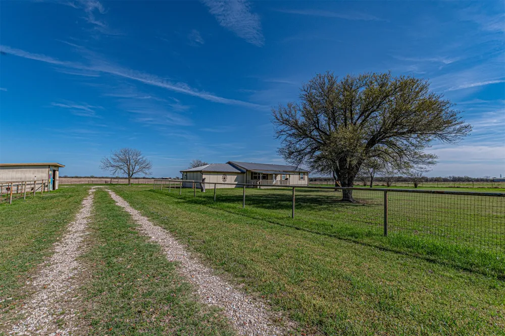 2721 Fm 2649 Lone Oak, TX 75453