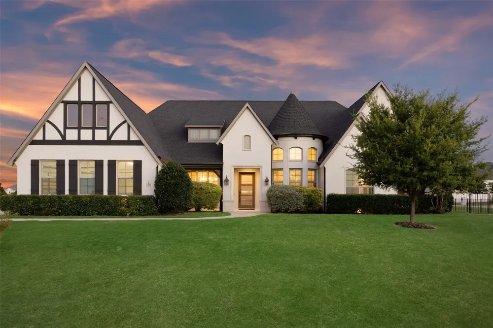 6300 Warwick Way Parker, TX 75002