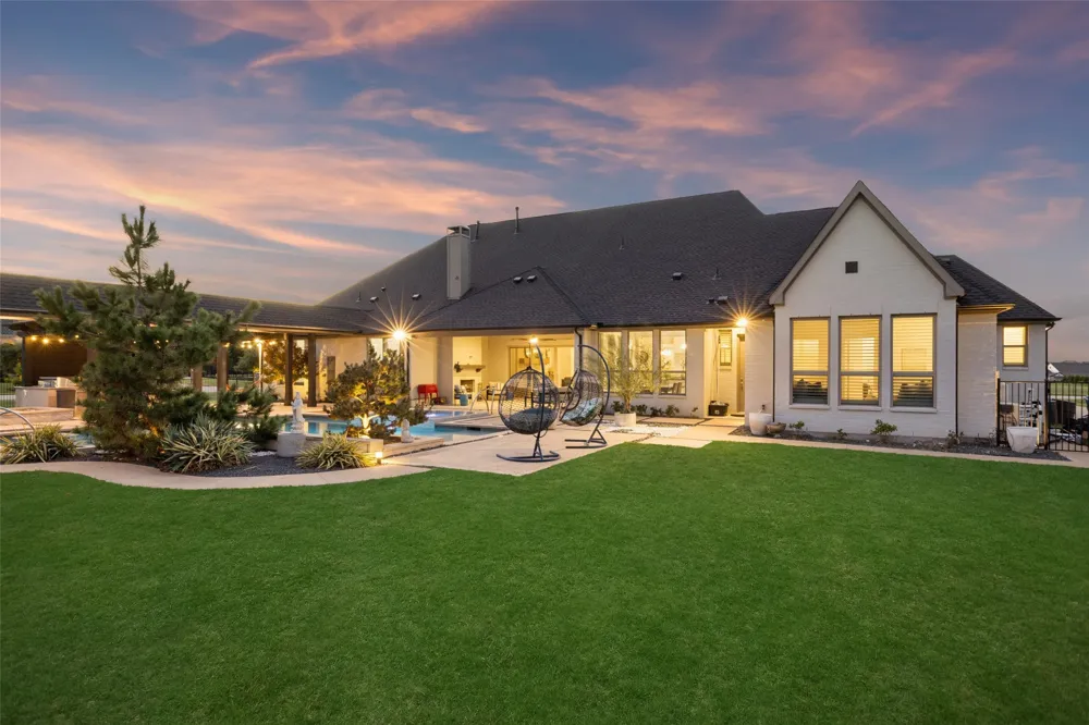 6300 Warwick Way Parker, TX 75002