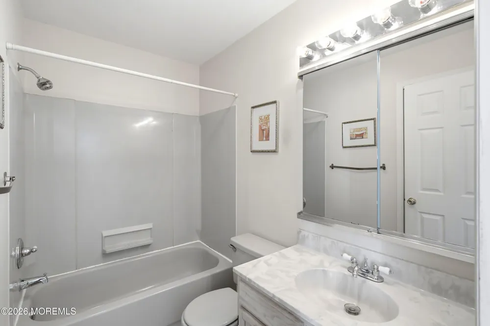 526 E Revere Way Galloway, NJ 08205