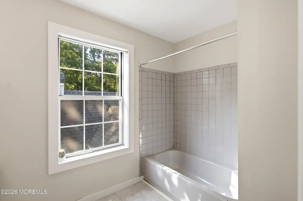 526 E Revere Way Galloway, NJ 08205