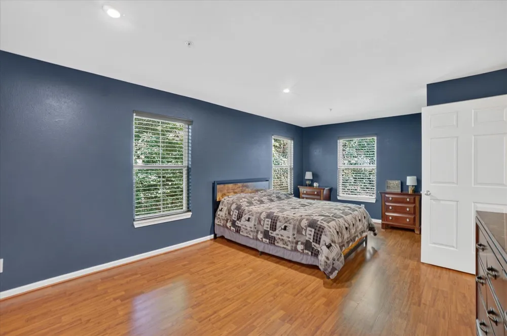 609 Curzon Court #203 Howell City, MI 48843