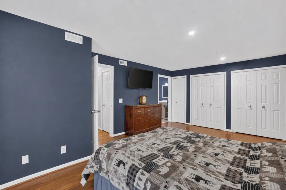 609 Curzon Court #203 Howell City, MI 48843