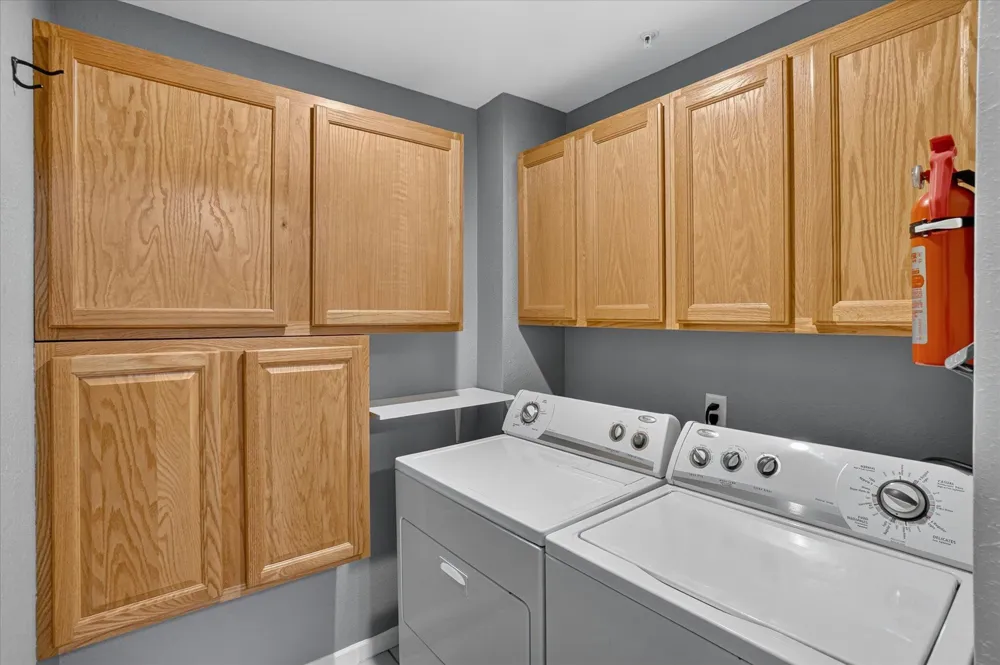 609 Curzon Court #203 Howell City, MI 48843