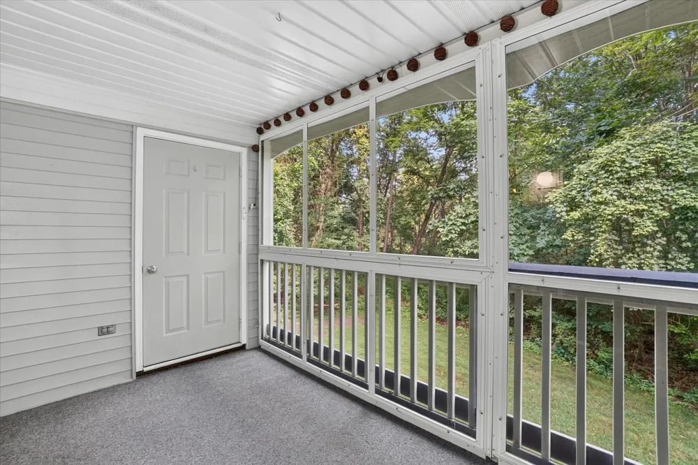 609 Curzon Court #203 Howell City, MI 48843