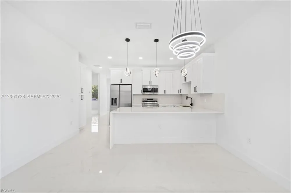 849 E Wolverine Lehigh Acres, FL 33974
