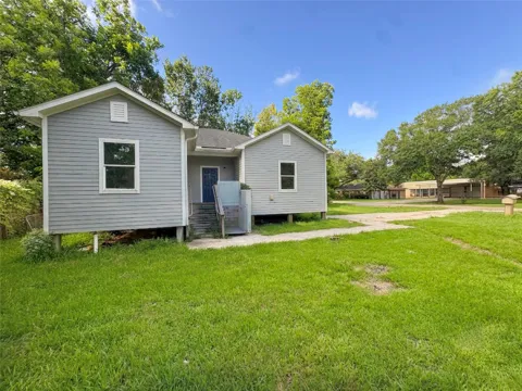 303 S 4th Street