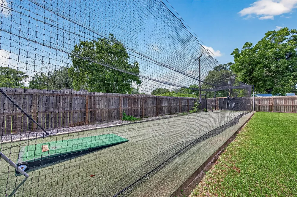 206 S Mattson Street West Columbia, TX 77486