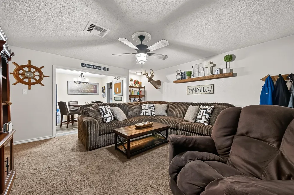 206 S Mattson Street West Columbia, TX 77486