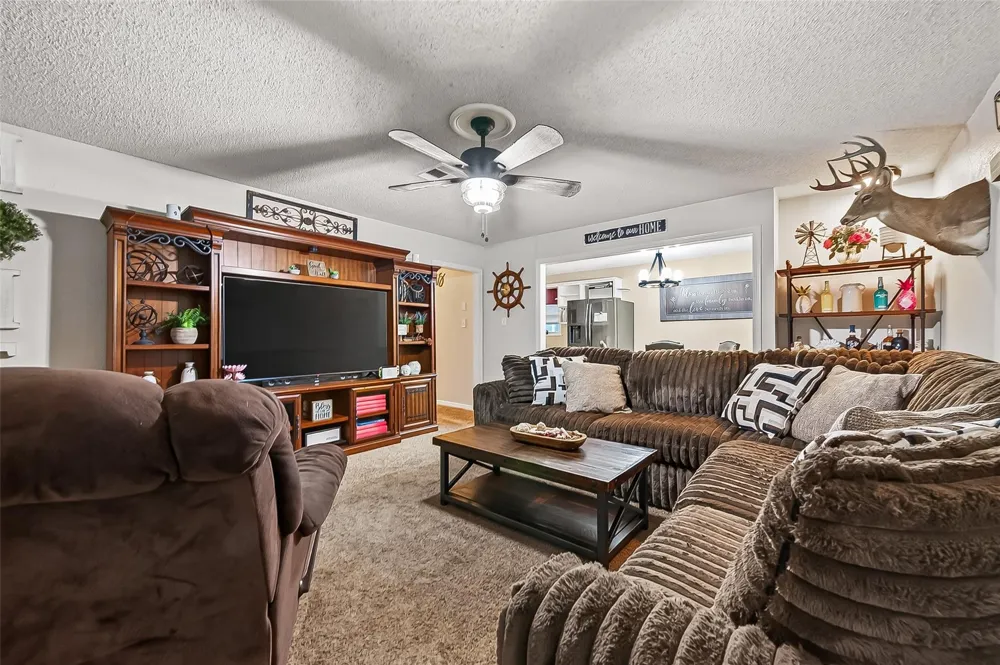 206 S Mattson Street West Columbia, TX 77486