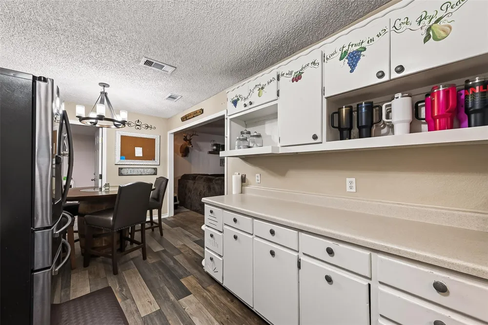 206 S Mattson Street West Columbia, TX 77486