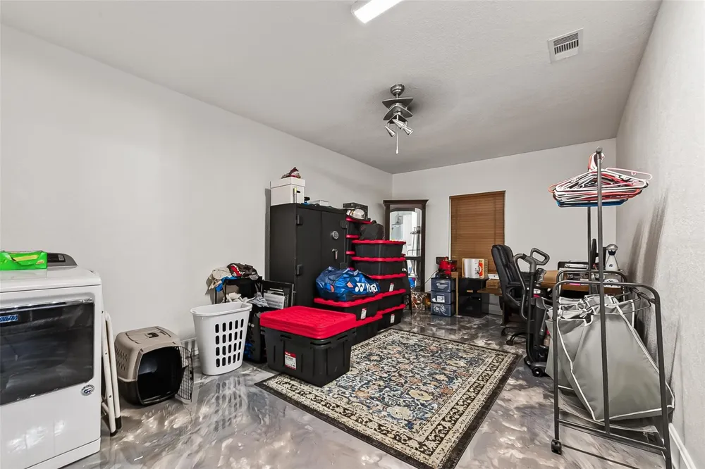 206 S Mattson Street West Columbia, TX 77486