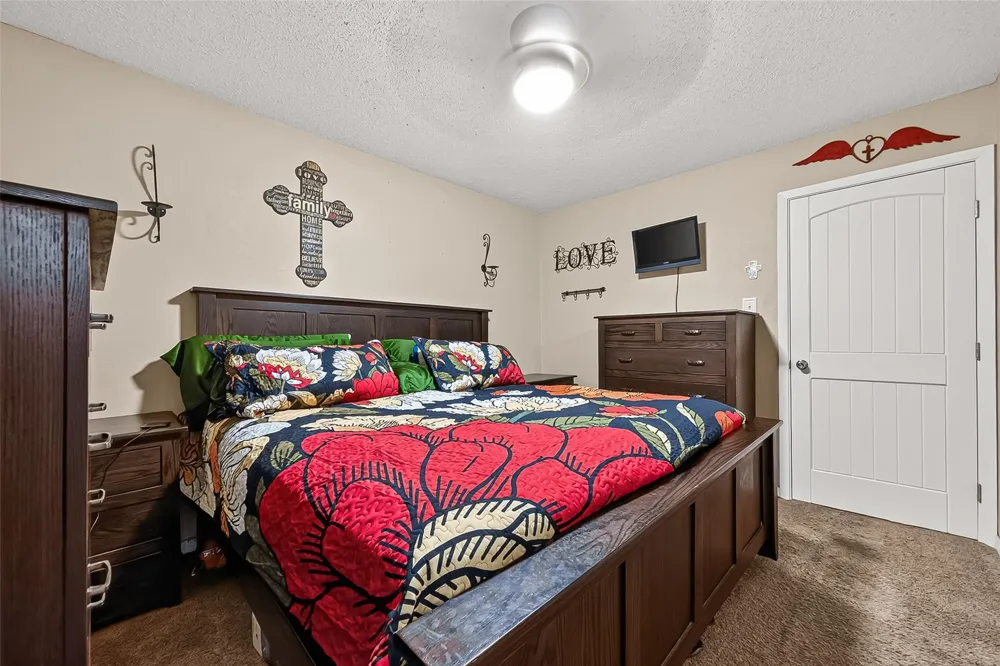 206 S Mattson Street West Columbia, TX 77486