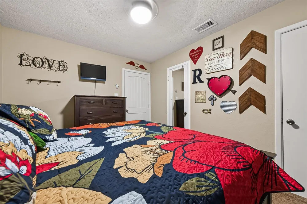 206 S Mattson Street West Columbia, TX 77486