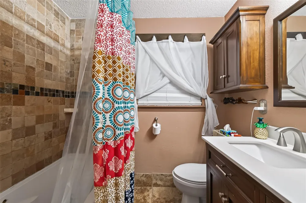 206 S Mattson Street West Columbia, TX 77486