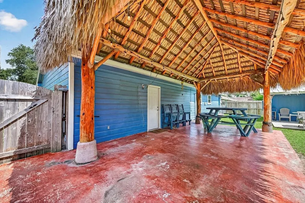 206 S Mattson Street West Columbia, TX 77486