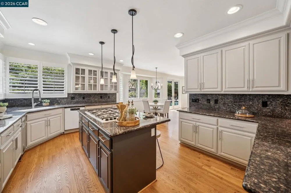 136 Lark Court Alamo, CA 94507