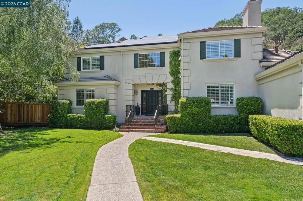 136 Lark Court Alamo, CA 94507