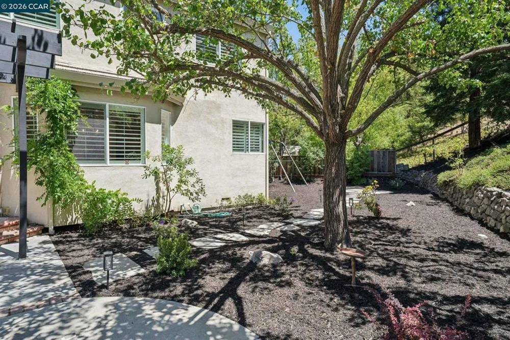 136 Lark Court Alamo, CA 94507