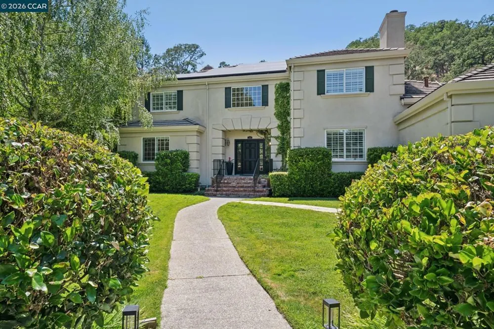 136 Lark Court Alamo, CA 94507