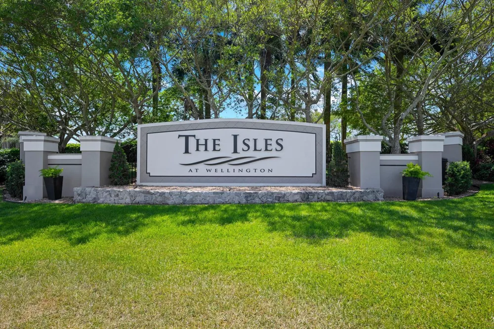 4221 Bluff Harbor Way Wellington, FL 33449