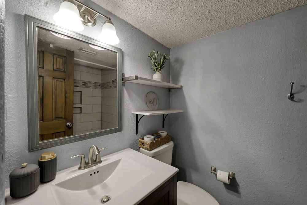 12900 Walden Road #216B Montgomery, TX 77356