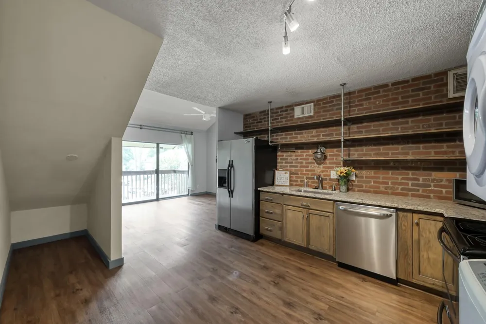 12900 Walden Road #216B Montgomery, TX 77356