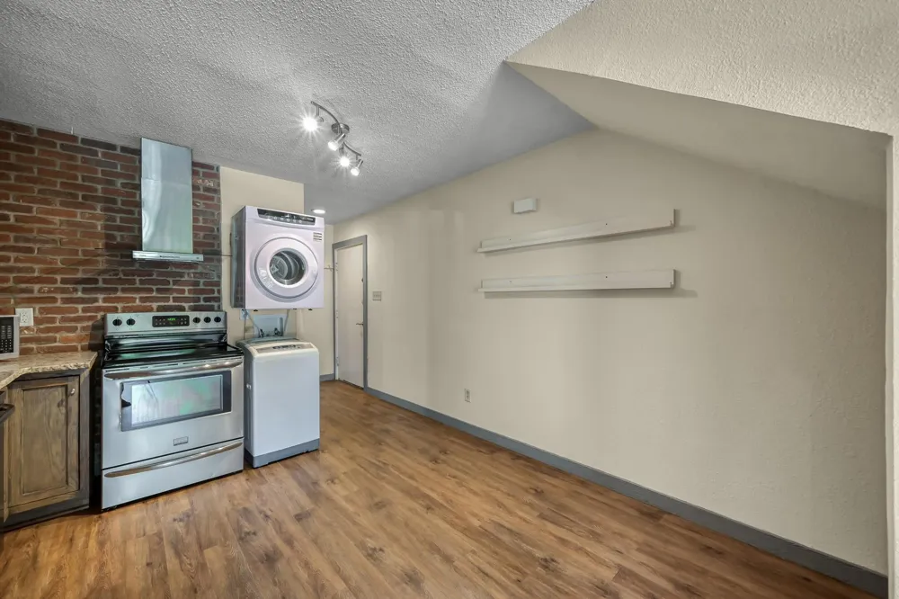 12900 Walden Road #216B Montgomery, TX 77356
