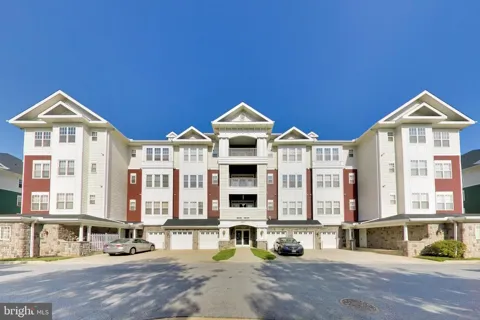13851 BELLE CHASSE BOULEVARD #213