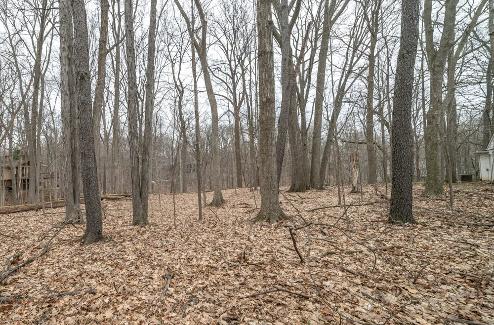 24 Quaker Valley Road Farmington Hills, MI 48331