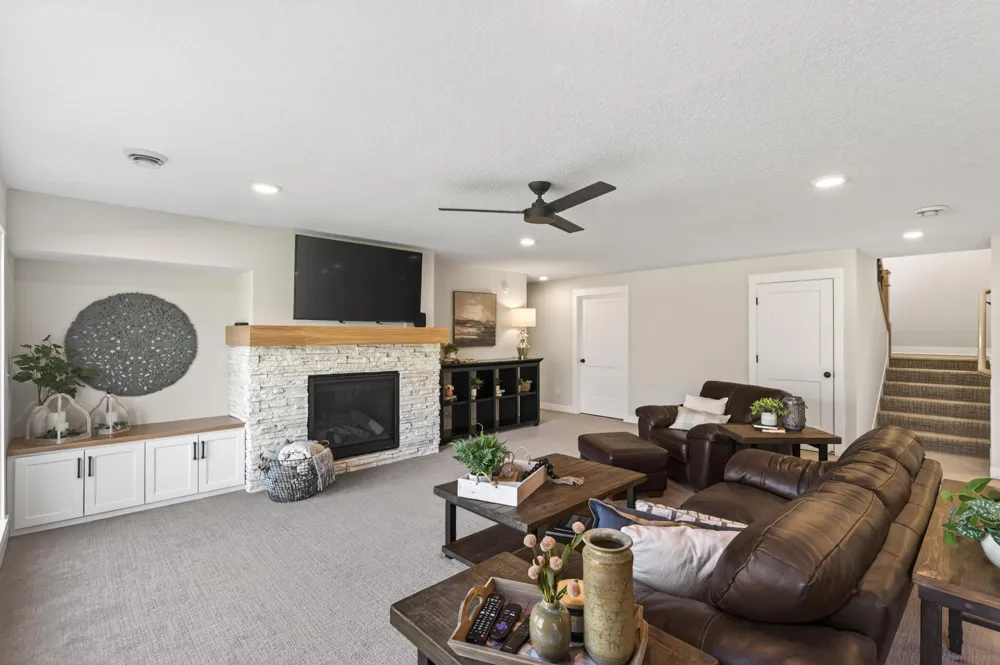 20718 Tamarack Street NW Oak Grove, MN 55011