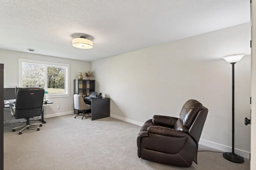 20718 Tamarack Street NW Oak Grove, MN 55011